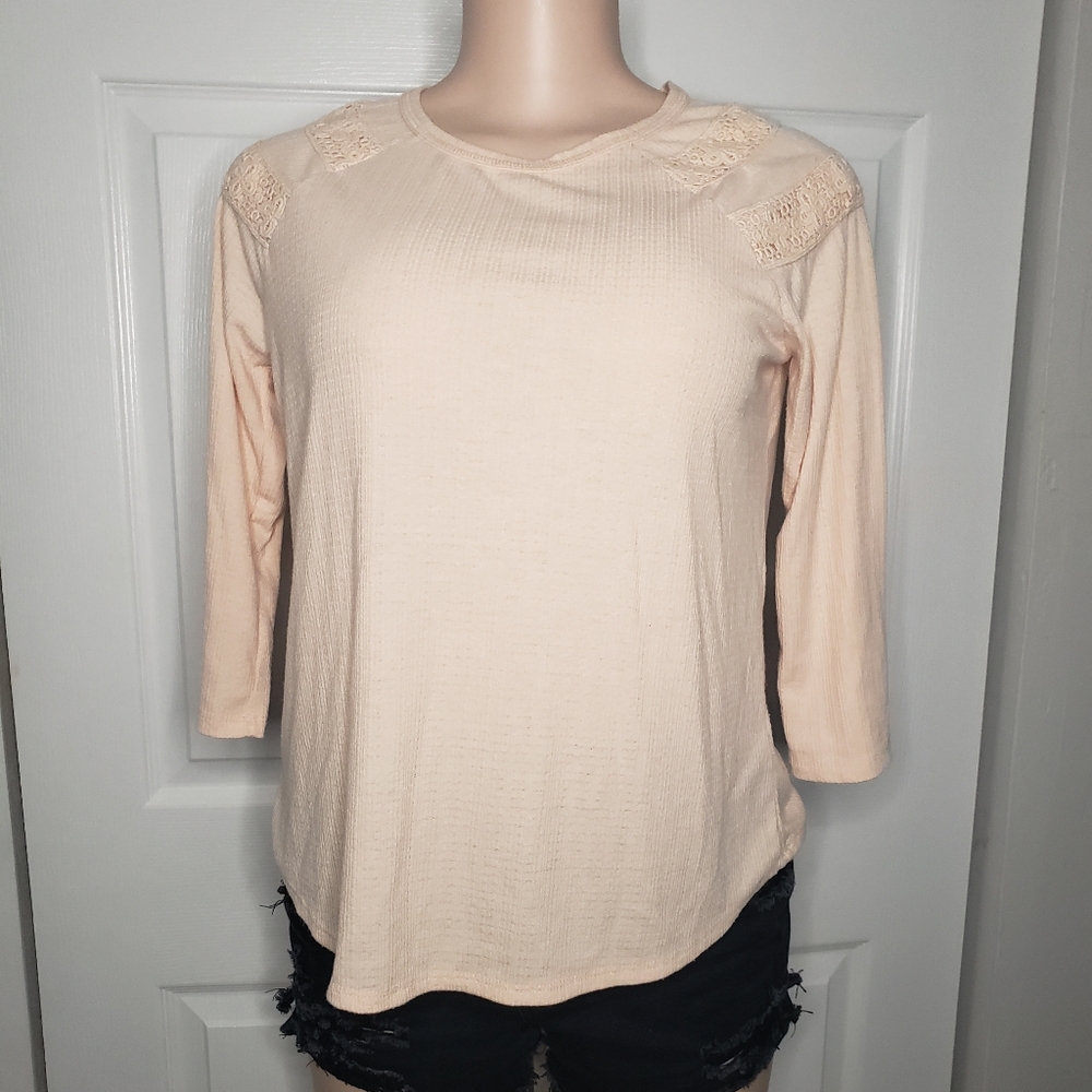 Juniors' SO casual Embroidery Detail shoulders 3/4 sleeve top